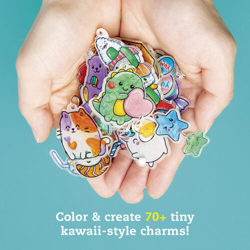 Klutz: Color and Shrink Charms Kawaii Style - Book & Creative Kit - Klutz: حُلي ألوان وتصغير على الطراز اللطيف (Kawaii Style) - كتاب ومجموعة إبداعية