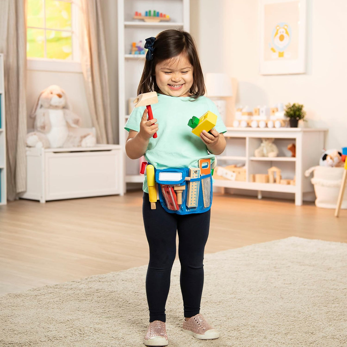 Melissa & Doug: Deluxe Tool Belt Set - Play Set Classic Toy مجموعة أدوات خشبية جامبو من ميليسا آند دوج