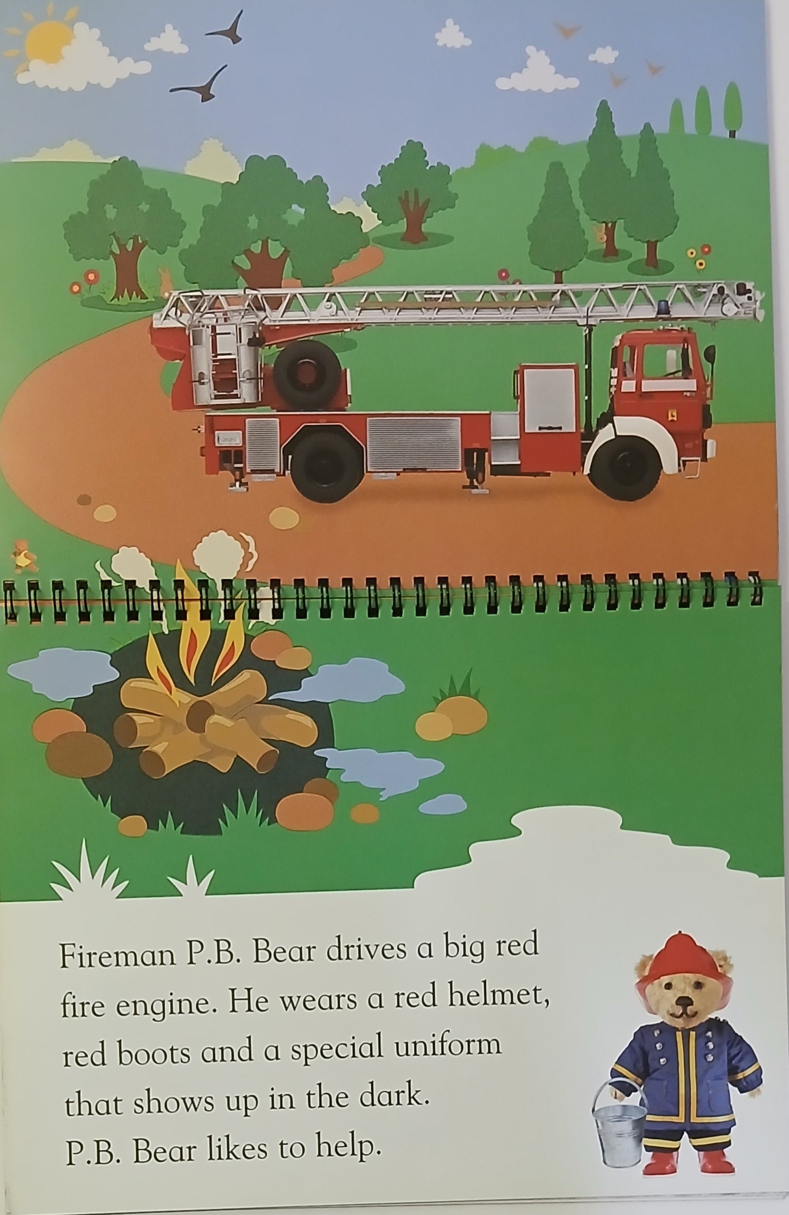 Paddington Bear's Dressing Up: Dream Book - ملابس بادينغتون: كتاب الأحلام