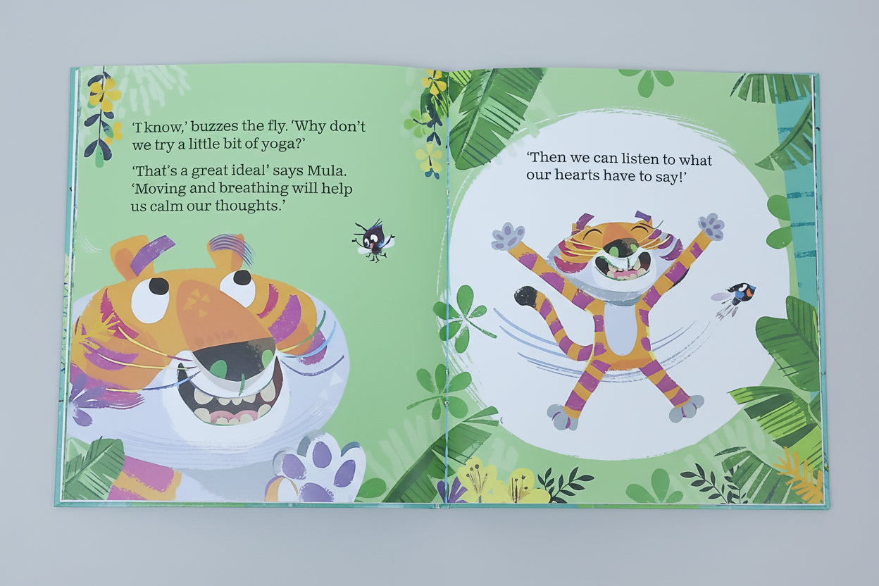 Mula and the Roarsome Day - A Fun Yoga Story (Mini Picture Book) - مولا واليوم الزئير - قصة يوغا ممتعة (كتاب صور مصغر)