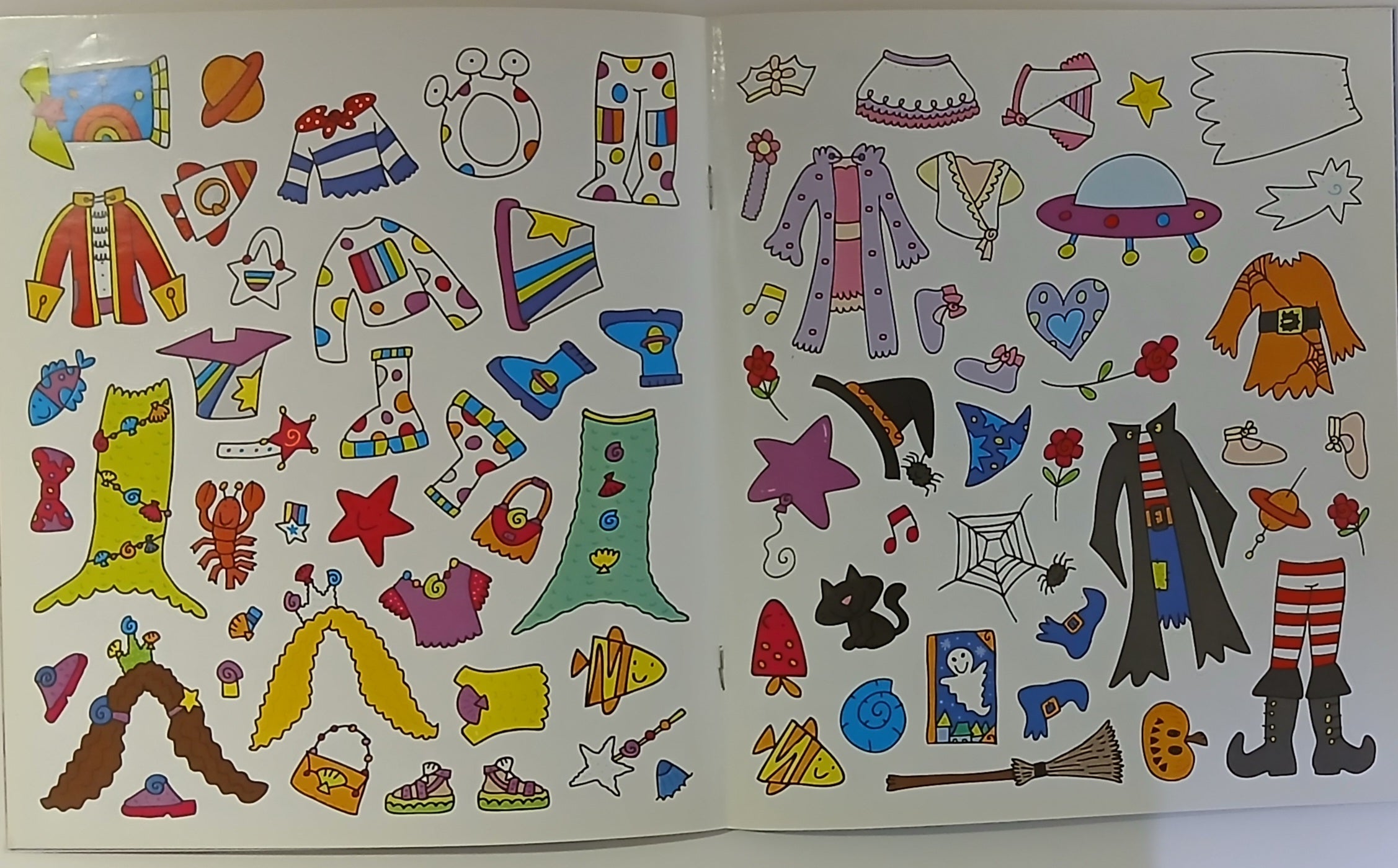 Dressing - Up Party Time: Sticker and play - قراءة صورة - ملصق ولون - حكايات خرافية
