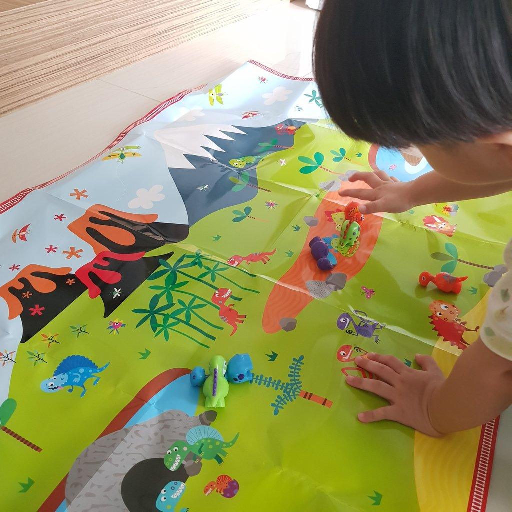 Never Touch a Dinosaur - Includes 6 Dinosaur Toys! - Spectrawide Bookstore