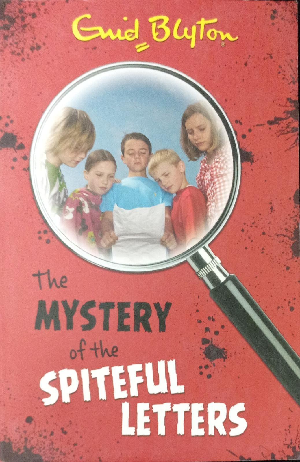 The Mystery of the Spiteful Letters #04 - Spectrawide Bookstore