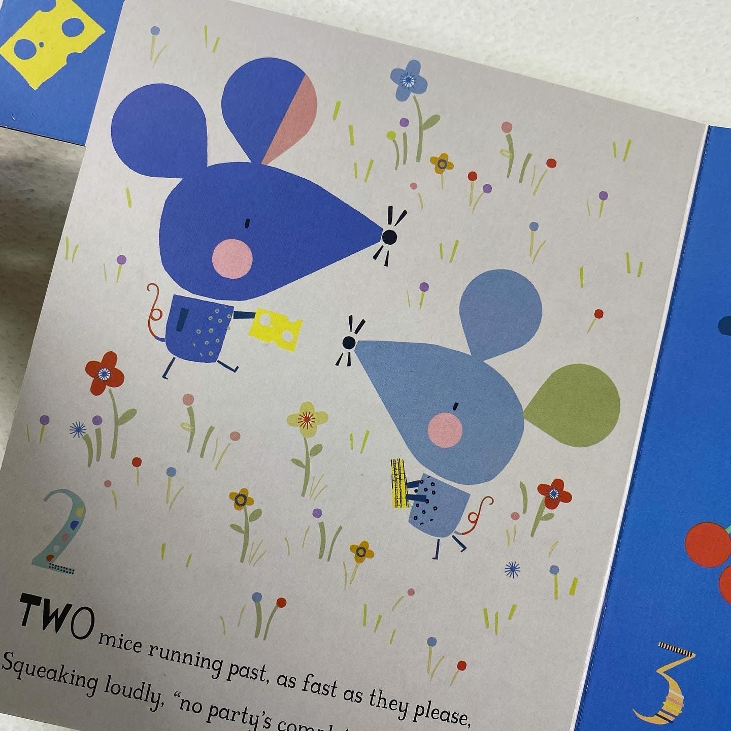 Tummy Time Gift Set - 1 Tabbed Board Book & 1 Foldout Cloth Book - Spectrawide Bookstore