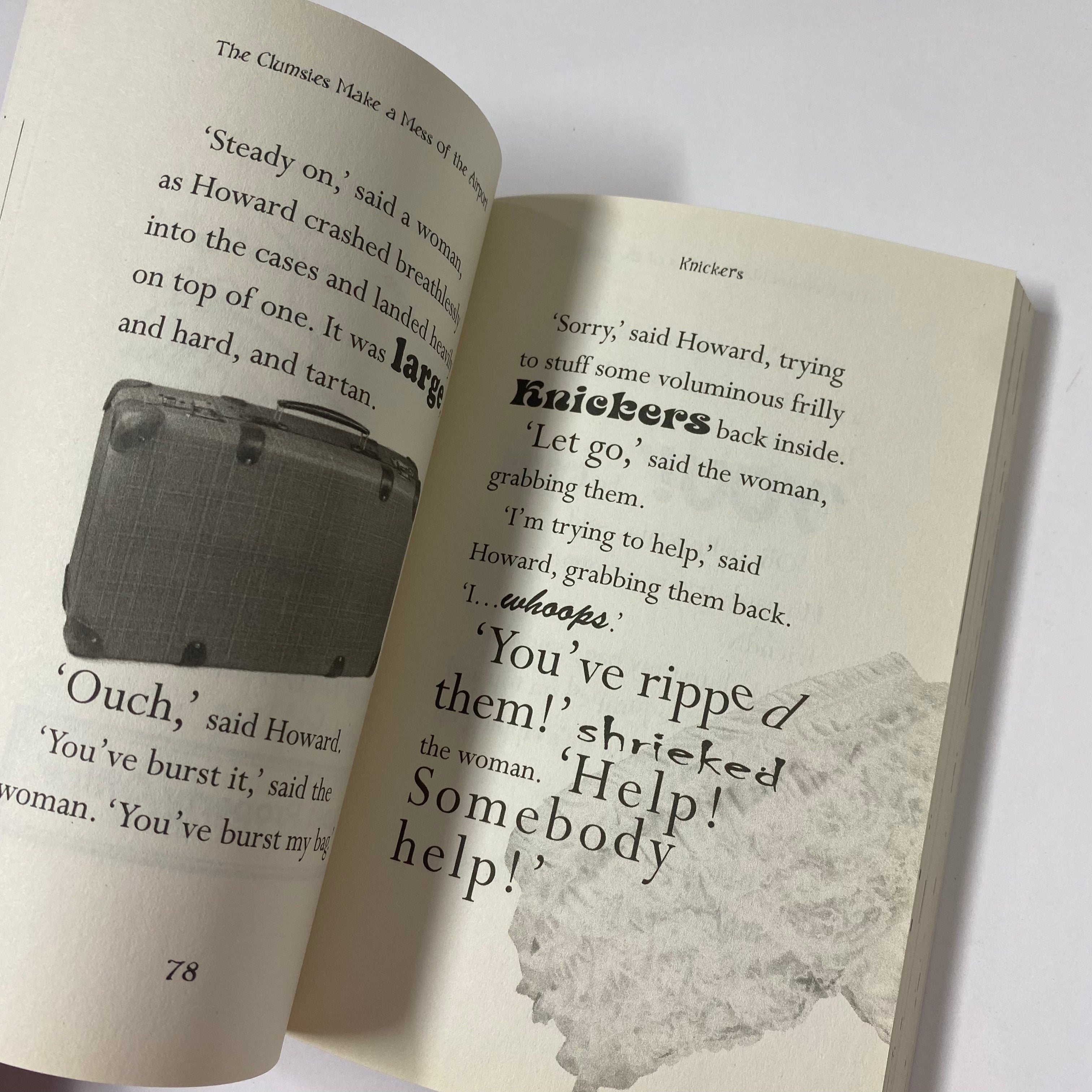 The Clumsies Make A Mess Of The Airport - Spectrawide Bookstore