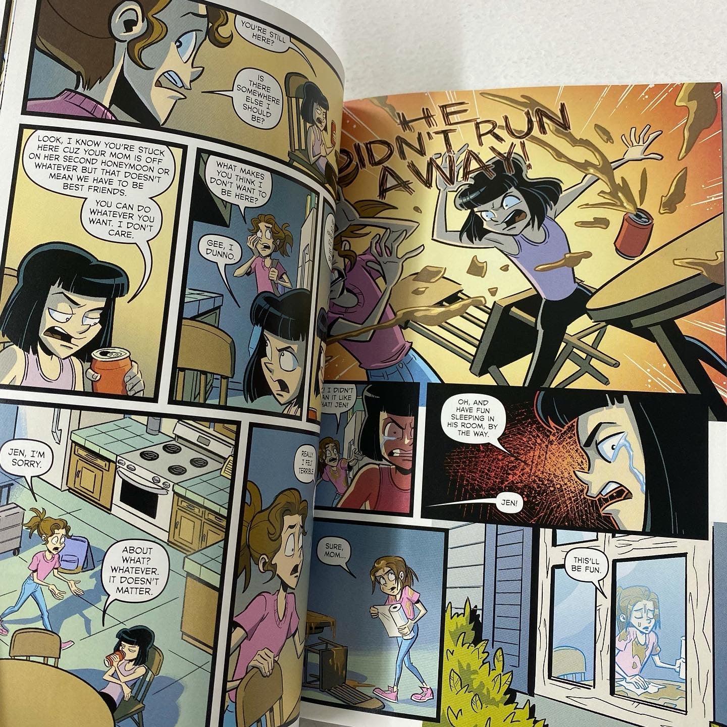 Hello Neighbor Graphic Novel #01 - The Secret of Bosco Bay - Spectrawide Bookstore