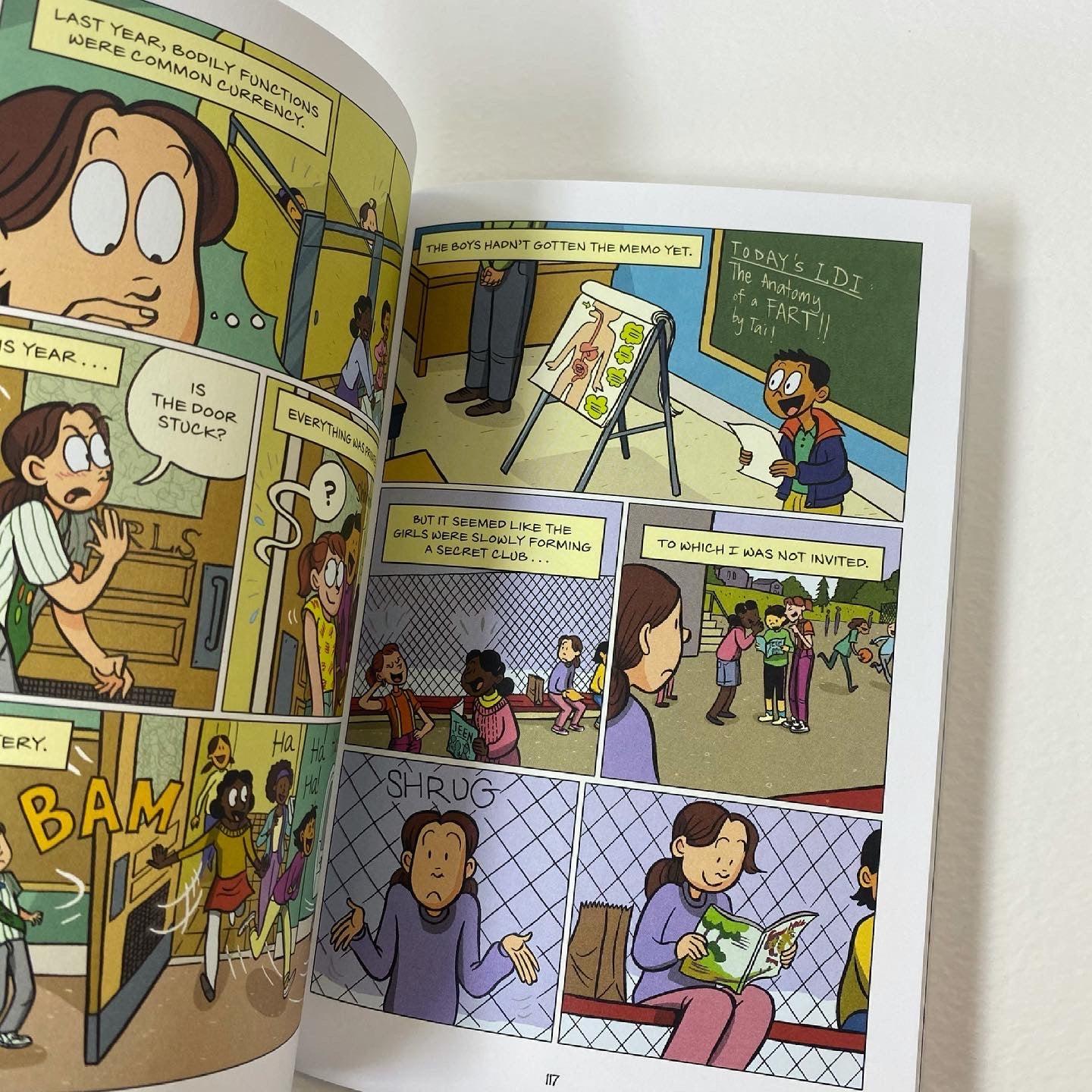 Raina Telgemeier - Smile-Sisters-Guts (3 Books Box Set) - Spectrawide Bookstore