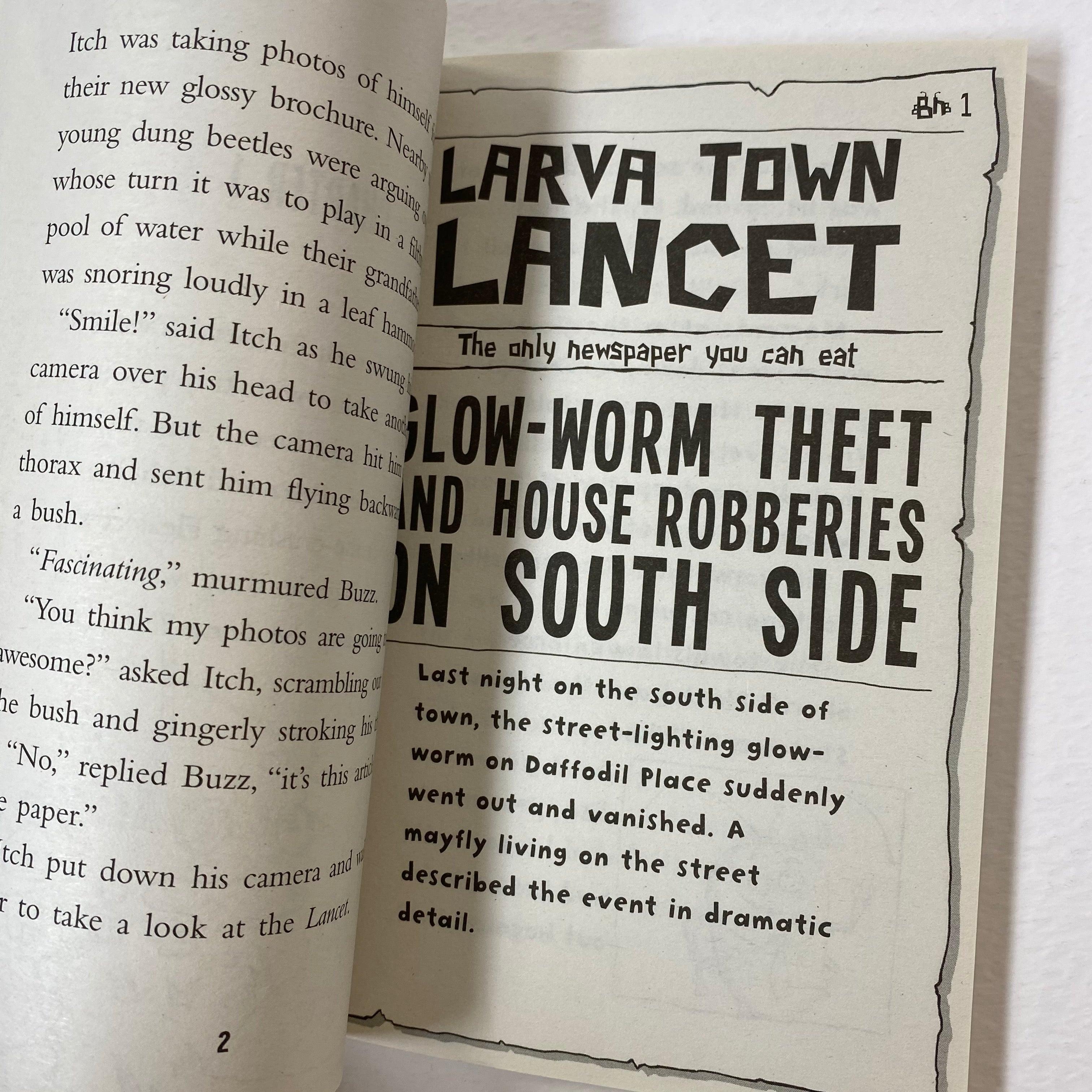 Fleatectives #2 - Case of the Missing Glow-Worms - Spectrawide Bookstore