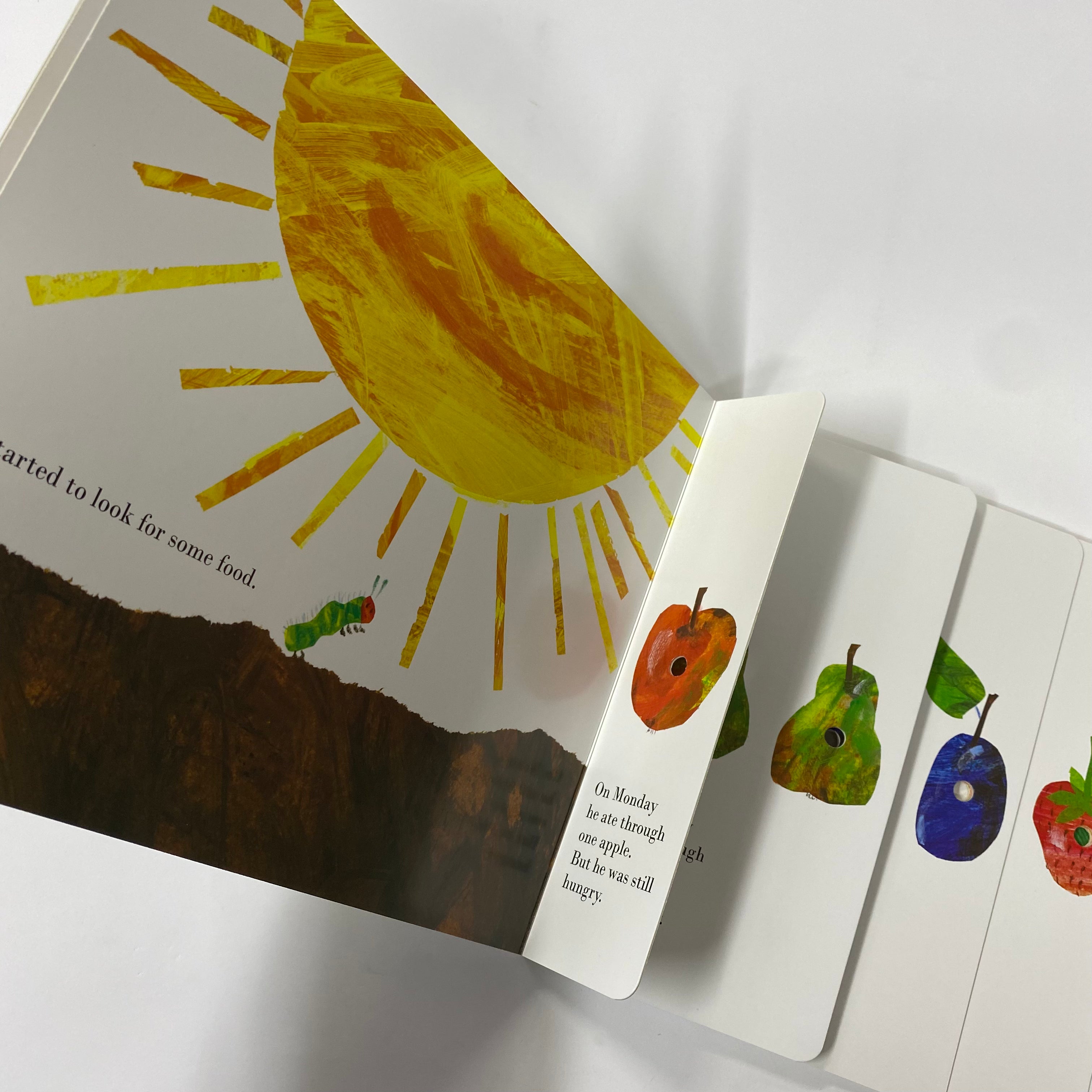 I Love Mum with The Very Hungry Caterpillar - Hardcover - Spectrawide Bookstore